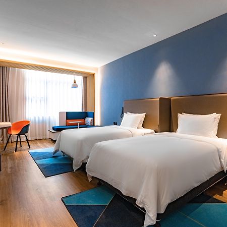 Holiday Inn Express Shantou City Center By Ihg Εξωτερικό φωτογραφία