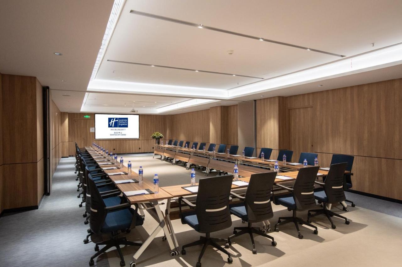 Holiday Inn Express Shantou City Center By Ihg Εξωτερικό φωτογραφία