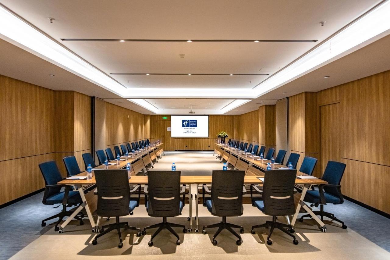Holiday Inn Express Shantou City Center By Ihg Εξωτερικό φωτογραφία