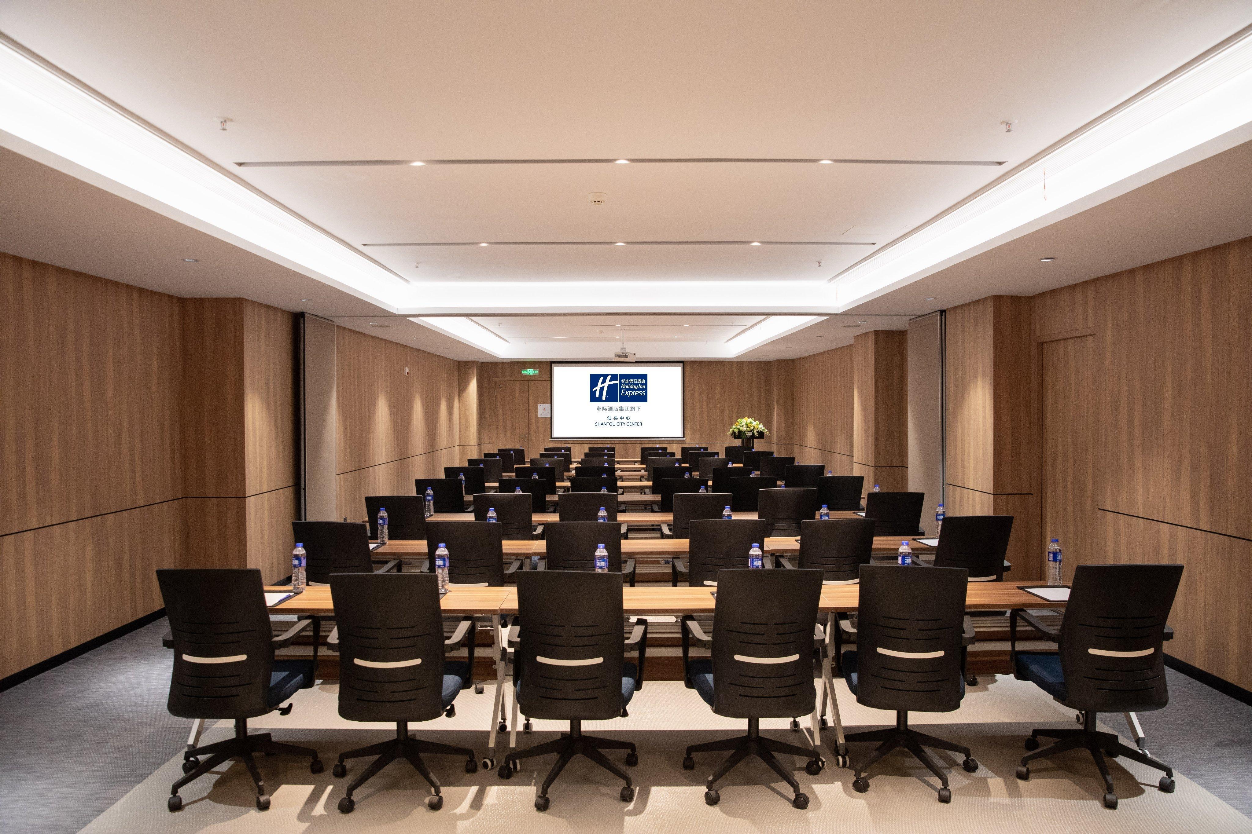 Holiday Inn Express Shantou City Center By Ihg Εξωτερικό φωτογραφία